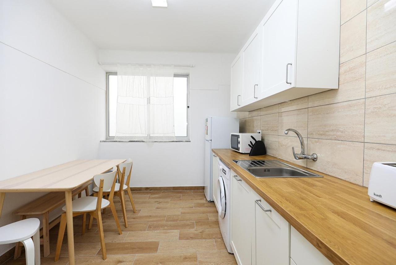 B69 - Village Of Luz Apartment エクステリア 写真