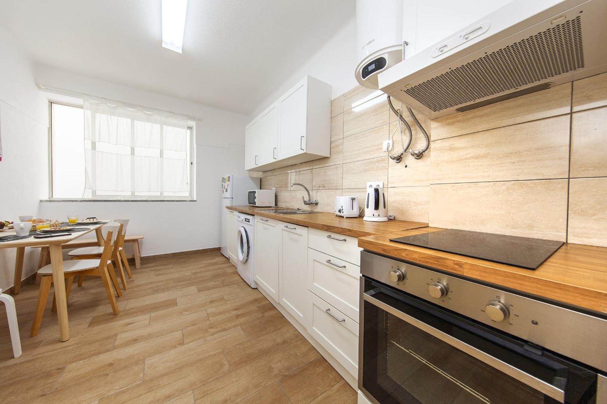 B69 - Village Of Luz Apartment エクステリア 写真