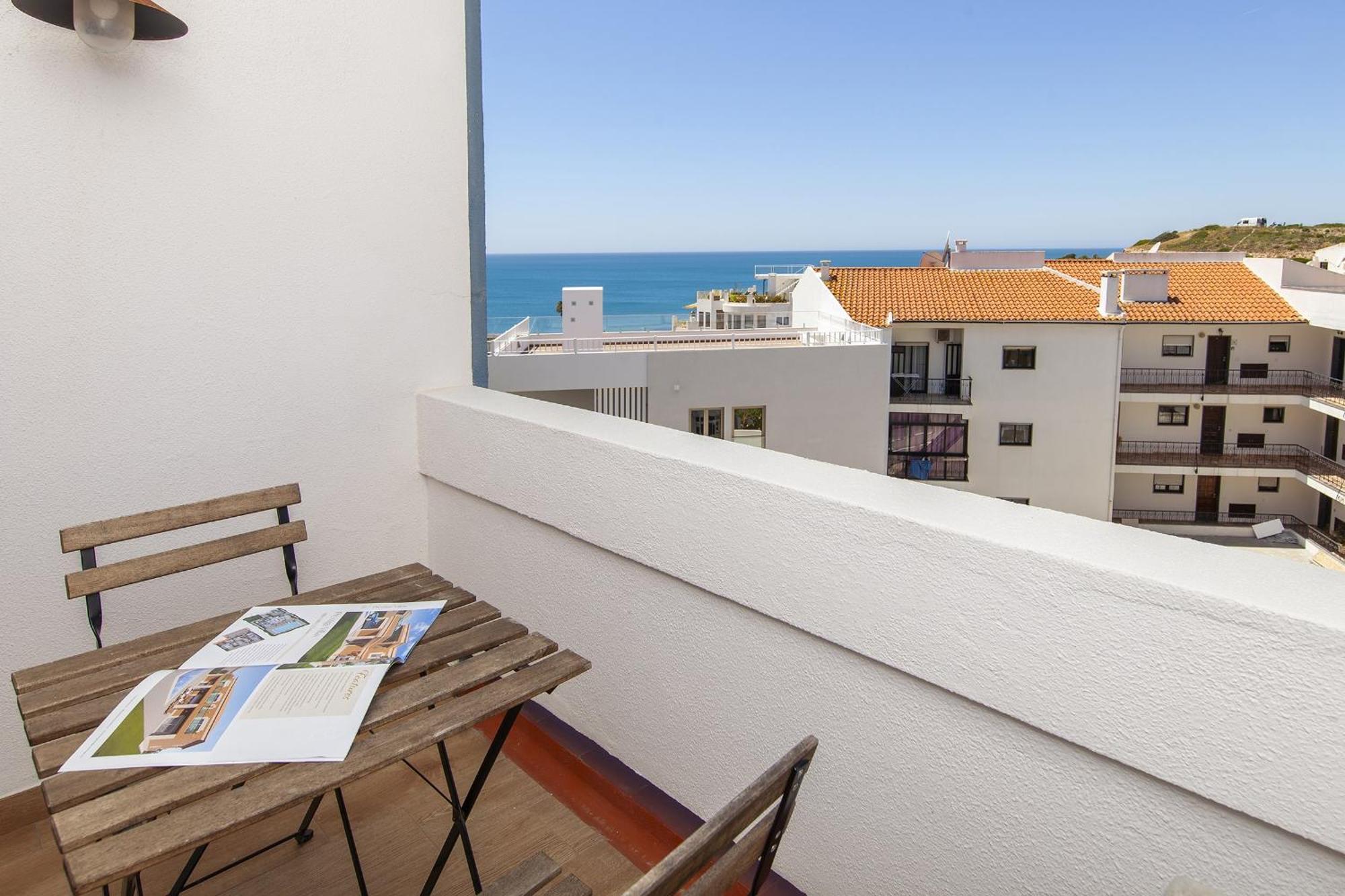 B69 - Village Of Luz Apartment エクステリア 写真